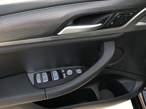 Used 2023 BMW X3 sDrive30i w/ M Sport Package image 11