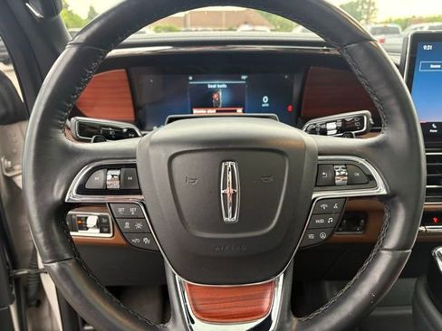 Used 2024 Lincoln Navigator L Reserve AWD/4WD image 23