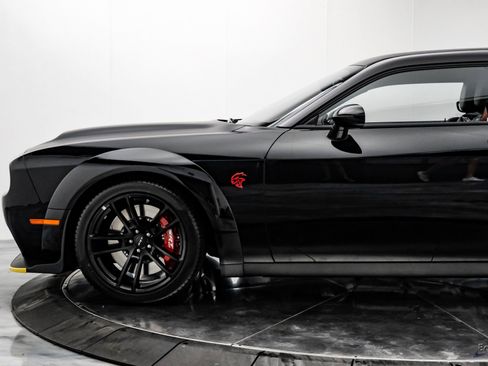 Used 2022 Dodge Challenger SRT Hellcat image 7