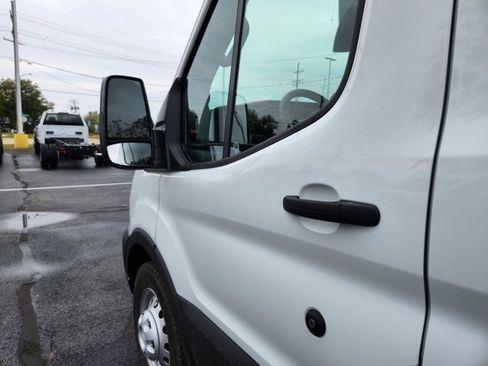 New 2026 Ford Transit 250 148 Medium Roof Extended AWD w/ Exterior Upgrade Package image 22