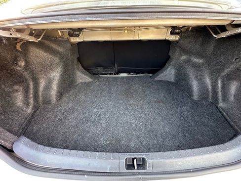 Used 2016 Toyota Corolla LE image 13