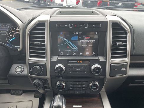 Used 2017 Ford F150 Lariat w/ Equipment Group 502A Luxury image 22