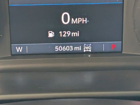 Used 2021 Chevrolet Silverado 1500 RST image 24