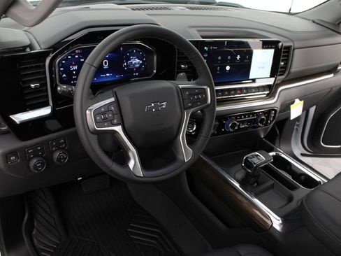 New 2026 Chevrolet Silverado 1500 LT Trail Boss w/ LT Trail Boss Premium Package AWD/4WD image 9