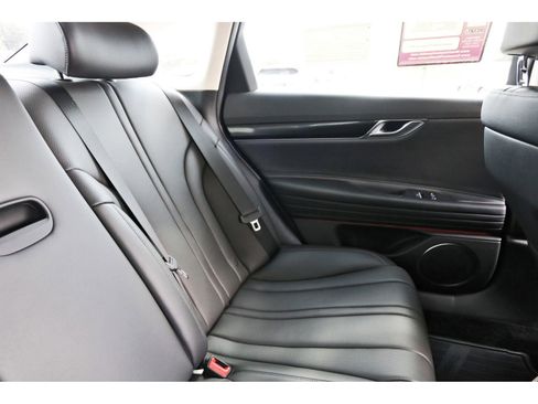 Used 2025 Genesis G80 2.5T image 14