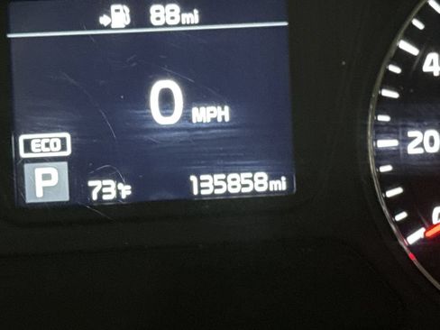 Used 2019 Kia Sorento L FWD image 13
