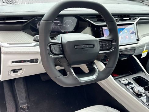 New 2026 Jeep Cherokee Laredo AWD/4WD image 12