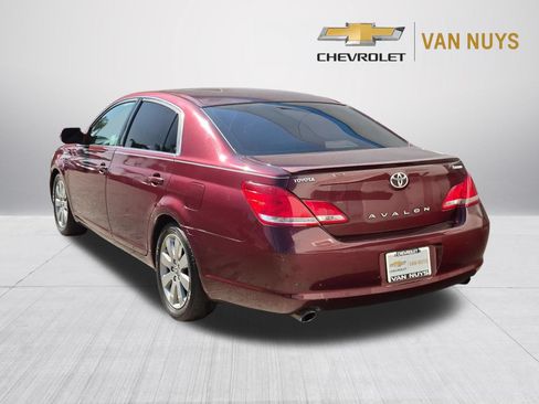 Used 2005 Toyota Avalon Touring FWD image 7