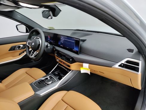 New 2026 BMW 330i Sedan w/ M Sport Package image 27