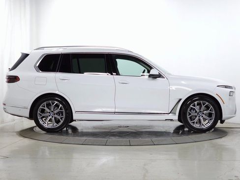 Used 2026 BMW X7 xDrive40i AWD/4WD image 14