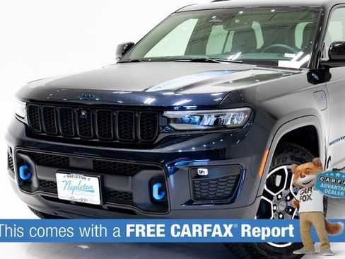 Used 2024 Jeep Grand Cherokee Trailhawk AWD/4WD image 2