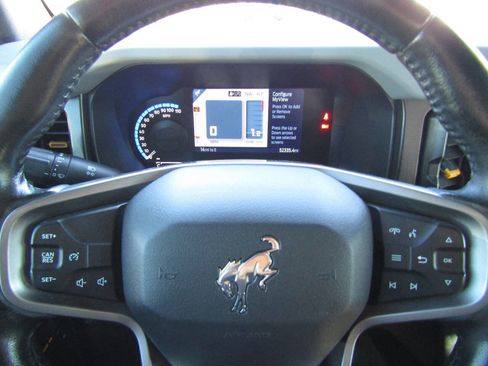 Used 2021 Ford Bronco Badlands image 12