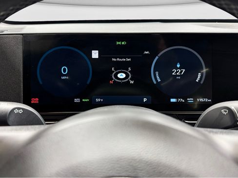 Used 2024 Hyundai Kona Limited FWD image 10