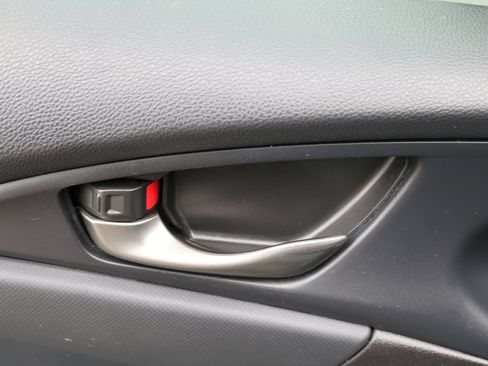 Used 2020 Honda Civic Sport image 13