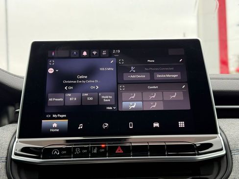 Used 2024 Jeep Compass Latitude image 29