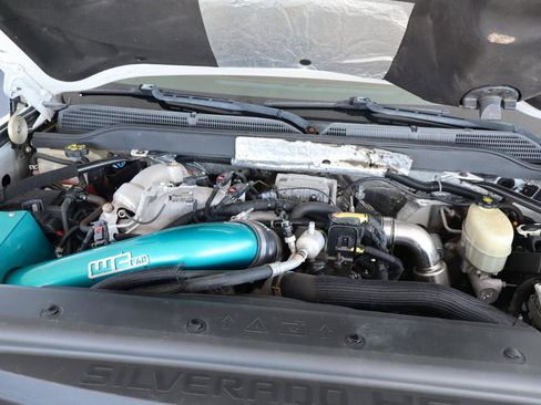 Used 2017 Chevrolet Silverado 2500 High Country w/ Duramax Plus Package image 49