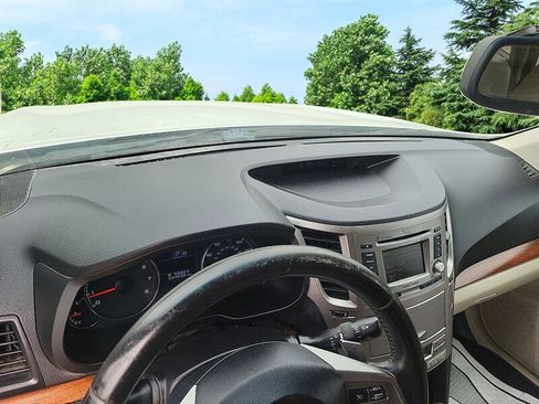 Used 2014 Subaru Outback 2.5i Limited image 27