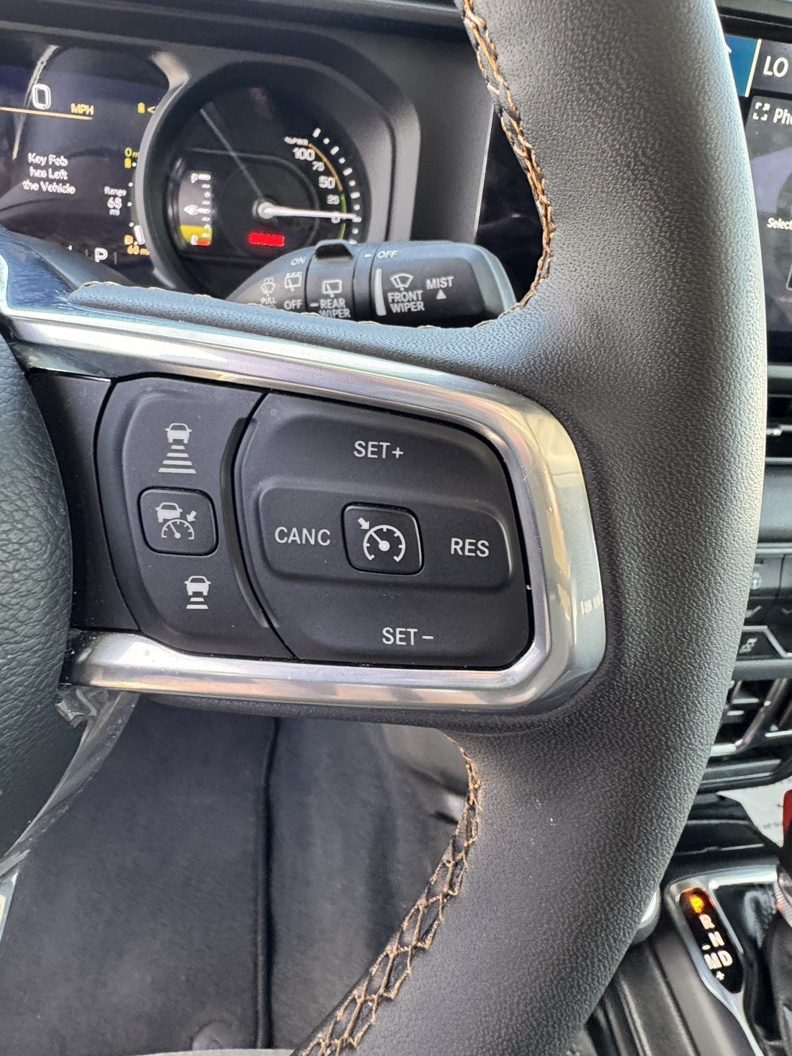 Used 2024 Jeep Wrangler Unlimited Sahara AWD/4WD image 14