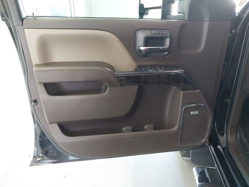 Used 2016 GMC Sierra 2500 Denali w/ Duramax Plus Package image 25