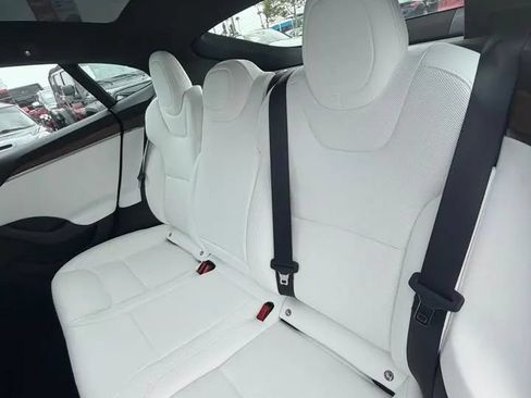 Used 2026 Tesla Model S AWD/4WD image 8