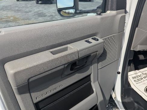 Used 2024 Ford E-350 and Econoline 350 Super Duty w/ Power Windows & Locks Group image 22
