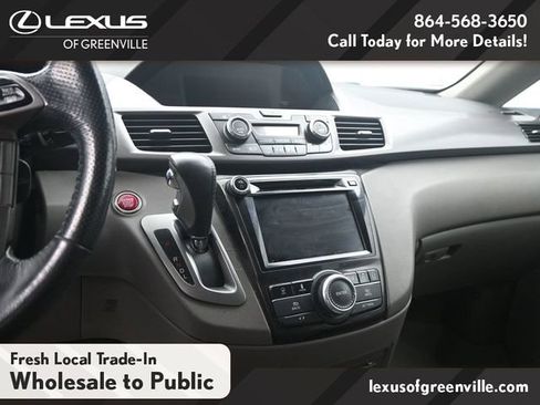 Used 2015 Honda Odyssey Touring image 12