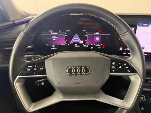 Certified 2025 Audi Q5 Premium w/ Convenience Package AWD/4WD image 13