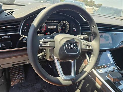 New 2025 Audi Q8 Prestige image 28