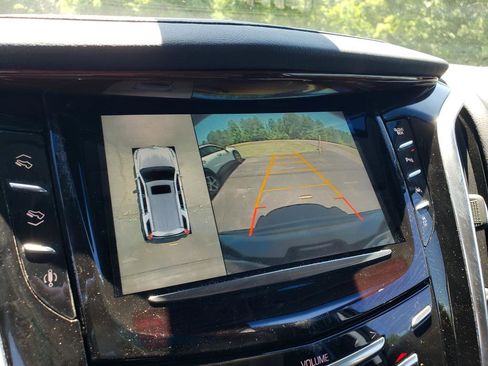 Used 2016 Cadillac Escalade Luxury AWD/4WD image 17