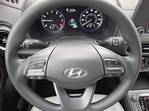 Used 2023 Hyundai Kona SEL image 18