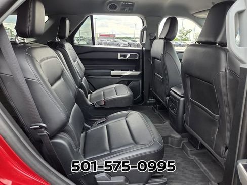 Used 2024 Ford Explorer XLT w/ Equipment Group 202A AWD/4WD image 19