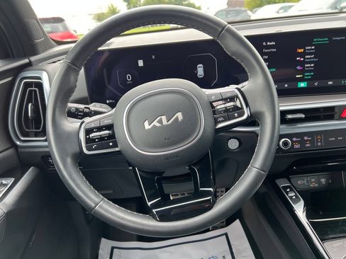 Used 2025 Kia Sorento SX Prestige AWD/4WD image 17