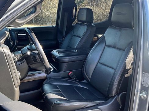 Used 2019 Chevrolet Silverado 1500 High Country image 19