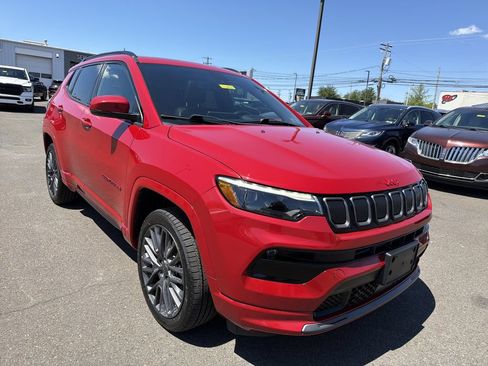 Used 2022 Jeep Compass Limited w/ (RED) Package AWD/4WD image 7