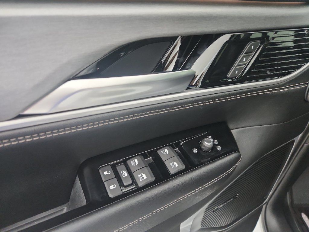 New 2026 Jeep Grand Wagoneer 4WD image 21