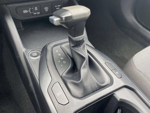 Used 2025 Kia K4 FWD image 27