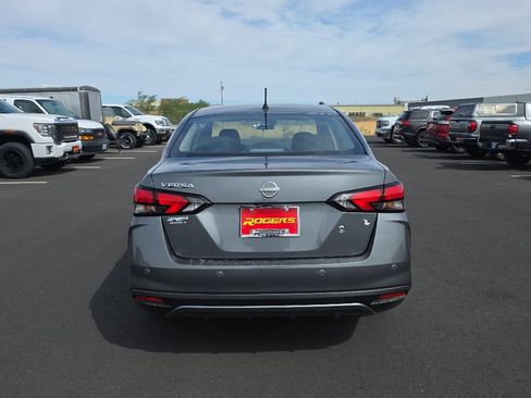 Used 2025 Nissan Versa S w/ Trunk Package FWD image 7