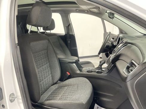 Used 2022 Chevrolet Equinox LT image 27