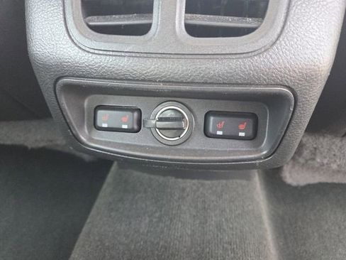 Used 2018 Ford Taurus SHO image 15