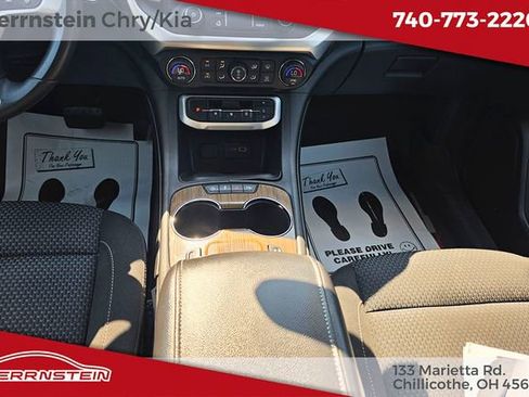 Used 2021 GMC Acadia SLE w/ Driver Convenience Package FWD image 13