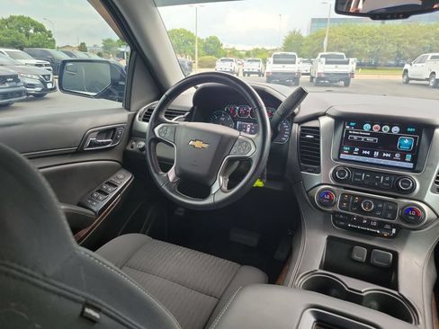 Used 2019 Chevrolet Tahoe LS RWD image 15