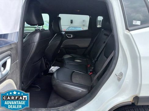 Used 2023 Jeep Compass Latitude AWD/4WD image 10