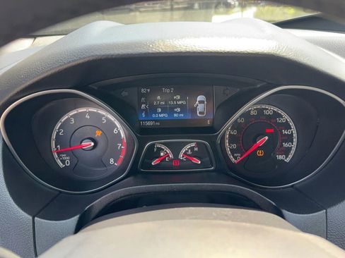 Used 2018 Ford Focus ST w/ Equipment Group 401A FWD image 18