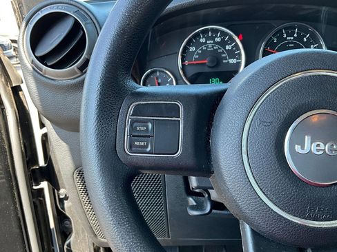 Used 2015 Jeep Wrangler Unlimited Sport AWD/4WD image 10