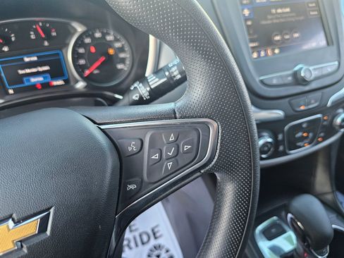 Used 2022 Chevrolet Equinox LT AWD/4WD image 19