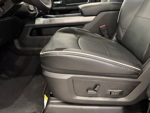 New 2026 RAM 2500 Laramie AWD/4WD image 18