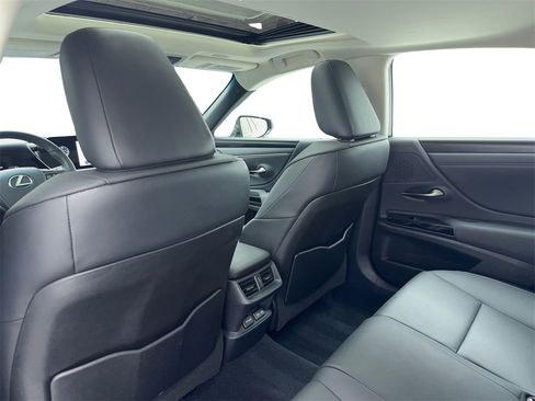 Used 2023 Lexus ES 350 w/ Premium Package image 37