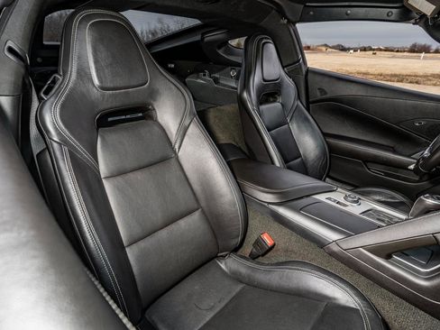 Used 2019 Chevrolet Corvette Z06 RWD image 7