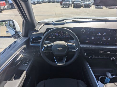 New 2026 Chevrolet Suburban LS AWD/4WD image 3