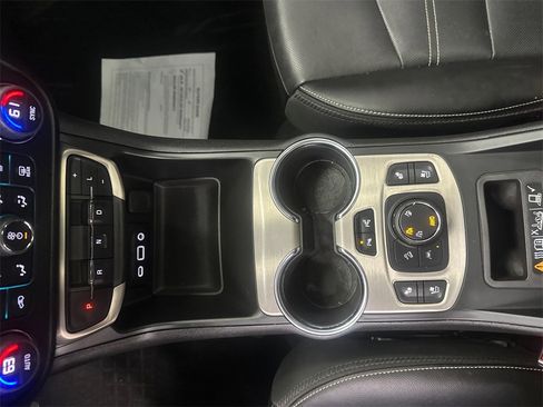 Used 2022 GMC Terrain Denali w/ Denali Premium Package image 34